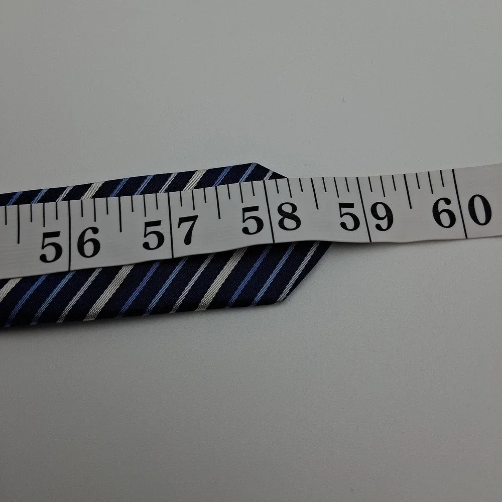 Brooks Brothers 346 Tie Blue White Stripes All Silk Made In USA 4x59x1.5